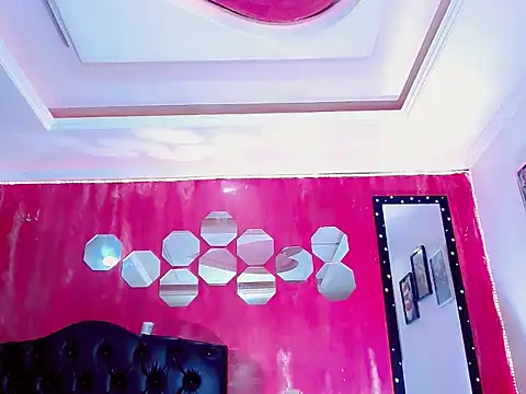 Snapshot of TiffanyMackensyy chatting on 09.11.25 TiffanyMackensyy online show from 09.11.25