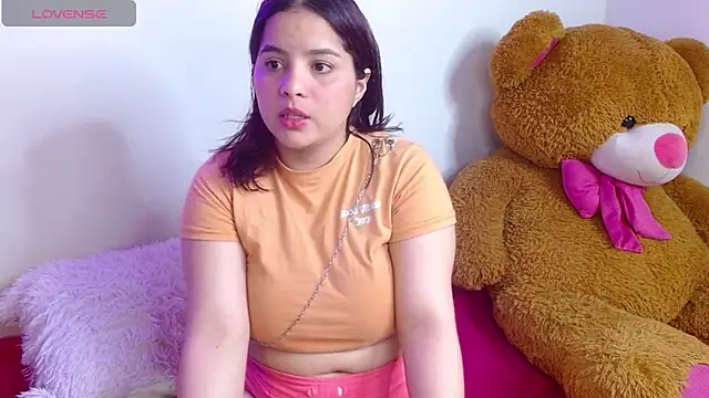 Snapshot of sophia_cute1_1 chatting on 10.09.25 sophia cute1 1 online show from 10.09.25