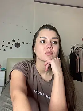 MiraMiss online show from 02.28.25