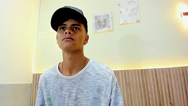 Snapshot of Billy_zander chatting on 12.02.24 Billy zander online show from 12.02.24