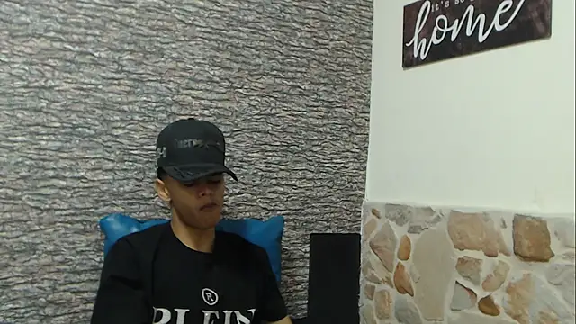 Snapshot of Billy_zander chatting on 01.14.25 Billy zander online show from 01.14.25