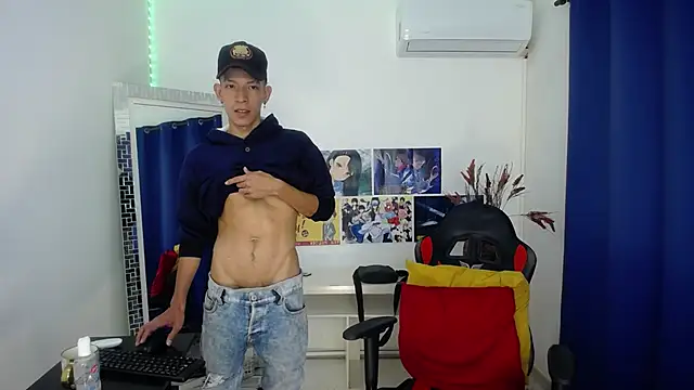 Snapshot of Favel_Gomez7 chatting on 03.17.25 Favel Gomez7 online show from 03.17.25