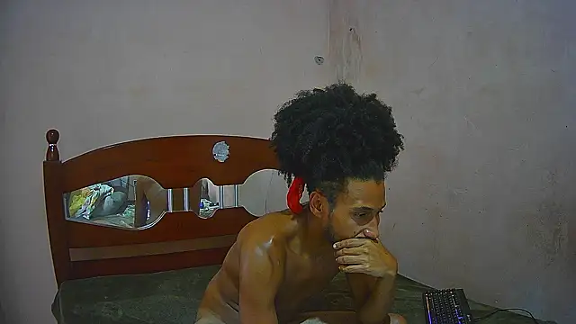 SkinnyLatinMan online show from 12.03.24