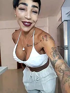 Snapshot of Alison_fitness chatting on 02.24.25 Alison fitness online show from 02.24.25