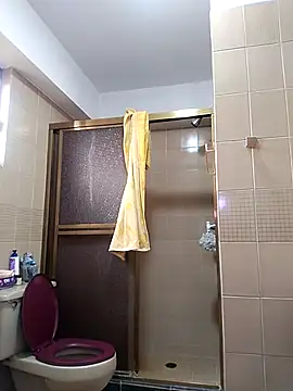 Snapshot of Alison_fitness chatting on 04.05.26 Alison fitness online show from 04.05.26