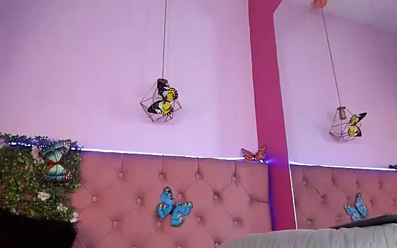 Anastasia Whitee online show from 01.31.25