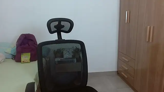 diamondGirl online show from 03.16.25