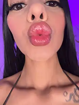 Tiffanny online show from 04.08.26