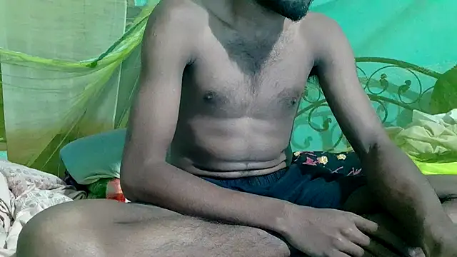 Snapshot of savage_lucifer8 chatting on 12.03.24 savage lucifer8 online show from 12.03.24