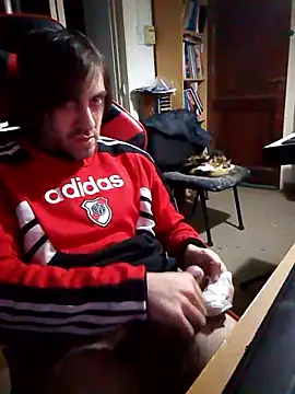 Snapshot of johnwood88 chatting on 10.28.25 johnwood88 online show from 10.28.25