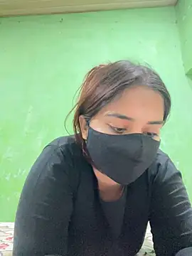 Snapshot of Black_Glow chatting on 01.07.25 Black Glow online show from 01.07.25