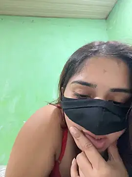 Snapshot of Black_Glow chatting on 03.02.25 Black Glow online show from 03.02.25