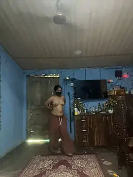 Snapshot of Black_Glow chatting on 03.08.25 Black Glow online show from 03.08.25