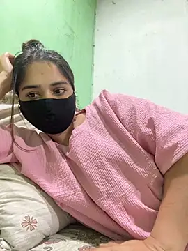 Snapshot of Black_Glow chatting on 03.15.25 Black Glow online show from 03.15.25