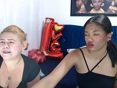 Snapshot of MISSANDRE4 chatting on 02.27.25 MISSANDRE4 online show from 02.27.25