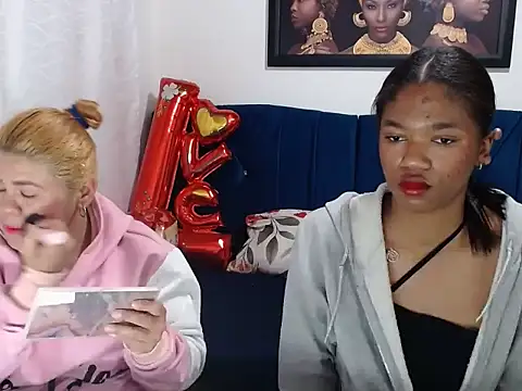 Snapshot of MISSANDRE4 chatting on 02.27.25 MISSANDRE4 online show from 02.27.25