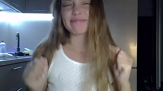 Lucky Anna online show from 12.22.25