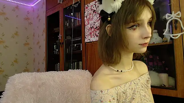 cloudgirrl online show from 01.13.25