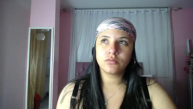 Snapshot of frreeya chatting on 01.16.25 frreeya online show from 01.16.25