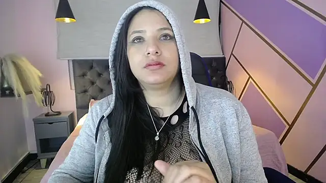Snapshot of frreeya chatting on 01.28.25 frreeya online show from 01.28.25