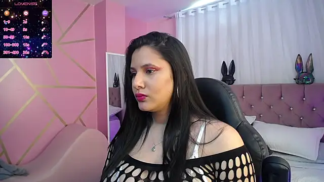 Snapshot of frreeya chatting on 01.28.25 frreeya online show from 01.28.25