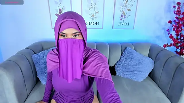 Snapshot of saray_halam chatting on 01.14.25 saray halam online show from 01.14.25