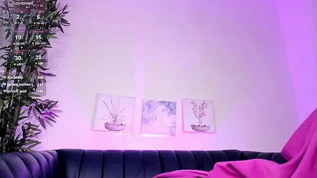 Snapshot of saray_halam chatting on 02.06.25 saray halam online show from 02.06.25