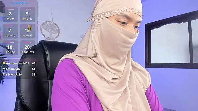 Snapshot of saray_halam chatting on 09.26.25 saray halam online show from 09.26.25