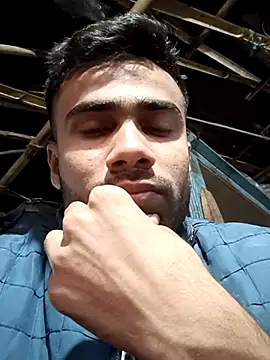 Skinny Bigass 23 online show from 02.19.25