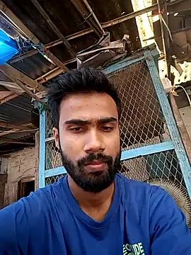 Skinny Bigass 23 online show from 11.10.25