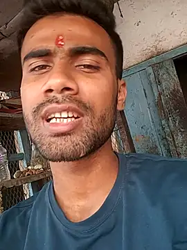 Skinny Bigass 23 online show from 03.25.26