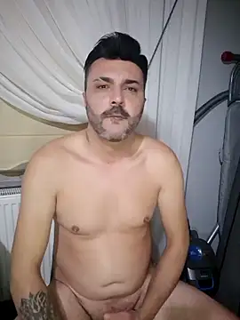 Snapshot of hot_man_eray chatting on 12.22.25 hot man eray online show from 12.22.25