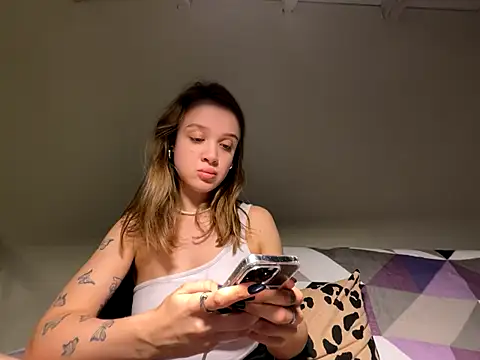 SofiaWaze online show from 12.02.24