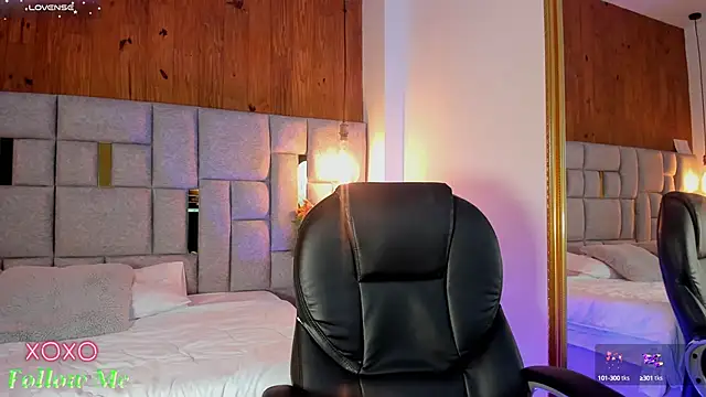 Saori newman online show from 03.11.25