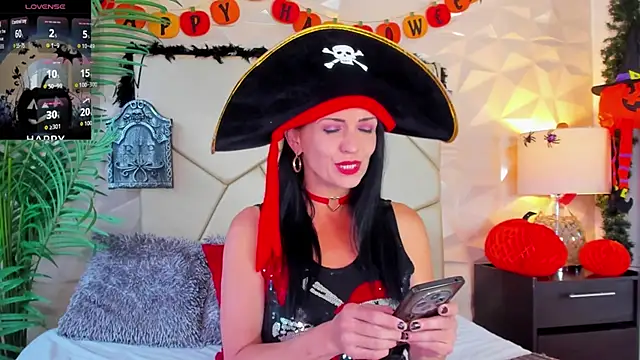 Valery Diamond online show from 10.31.25