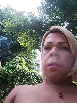 blondebitchlitle online show from 10.23.25