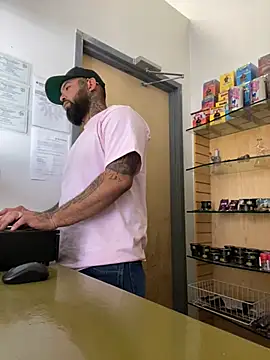 Snapshot of jr91esl chatting on 02.12.25 jr91esl online show from 02.12.25