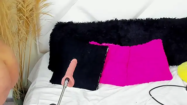 ScarlethNatasha online show from 01.29.25