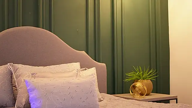 ArwenMuse online show from 11.12.25