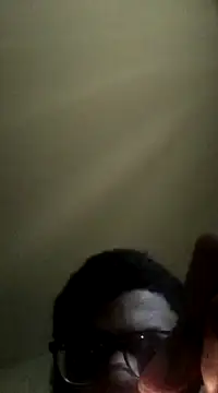 dvaughn3117 online show from 02.04.25