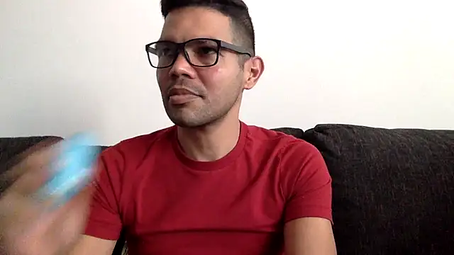 Snapshot of Shipmate-boricua chatting on 11.30.25 Shipmate-boricua online show from 11.30.25