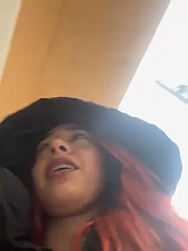 Snapshot of alexxxa69 chatting on 03.17.25 alexxxa69 online show from 03.17.25