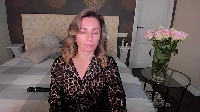 AllisonWilliams online show from 10.06.25