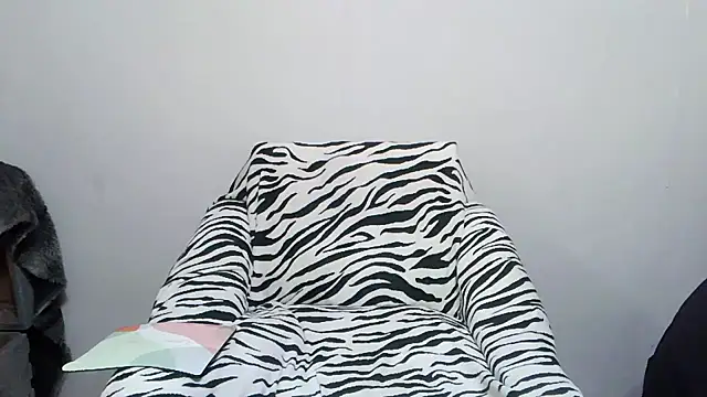 Snapshot of kisandgioni chatting on 03.07.25 kisandgioni online show from 03.07.25