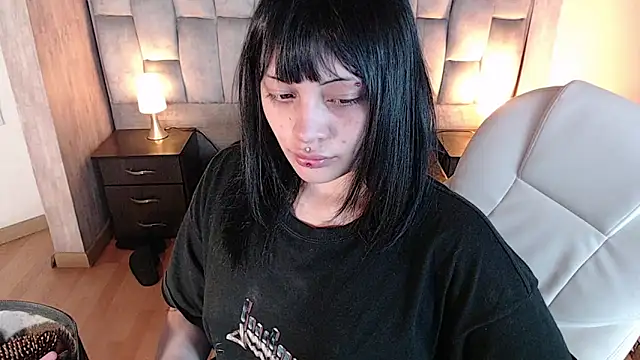 honney dark online show from 02.20.26