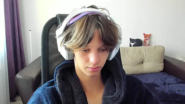 Ostin meow online show from 10.19.25