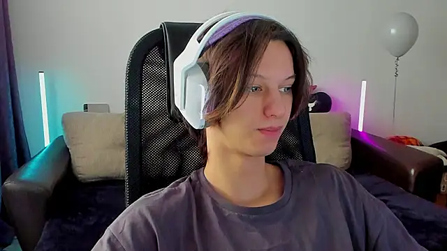 Snapshot of Ostin_meow chatting on 01.18.26 Ostin meow online show from 01.18.26