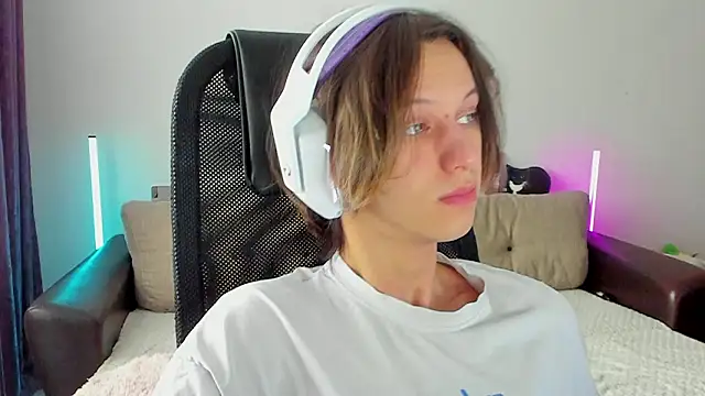 Snapshot of Ostin_meow chatting on 02.01.26 Ostin meow online show from 02.01.26