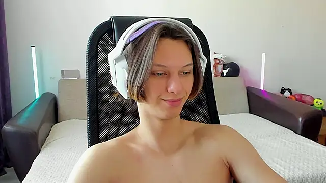 Snapshot of Ostin_meow chatting on 02.20.26 Ostin meow online show from 02.20.26