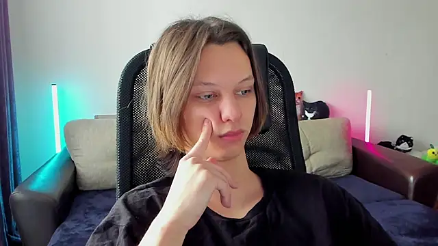 Ostin meow online show from 04.05.26